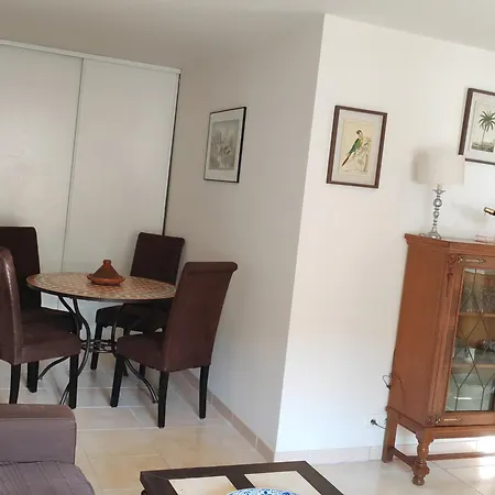 Apartamento 3 Pieces Classe 3 Etoiles En Centre *